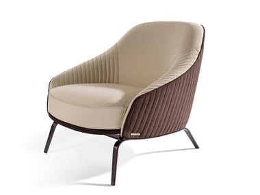 WHITNEY - Upholstered leather armchair with armrests by Visionnaire