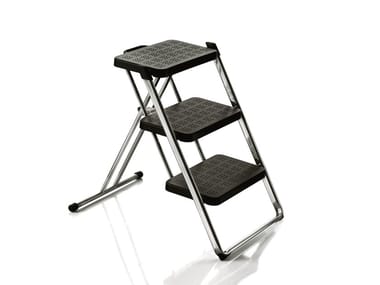 NUOVASTEP - Folding steel step stool by Magis