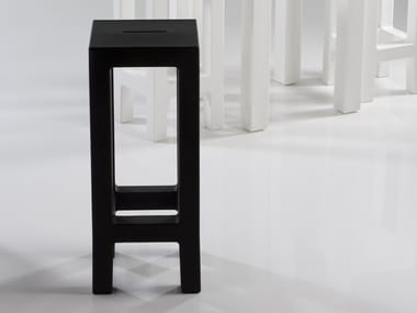 JUT - Resin garden stool by Vondom