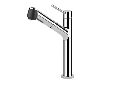 THALIUM - Brass kitchen mixer tap with pull out spray by Gessi