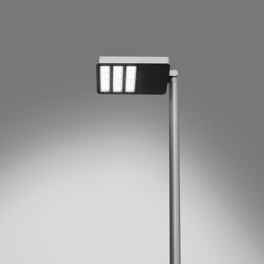 Sostituto Pole Lamp by Artemide